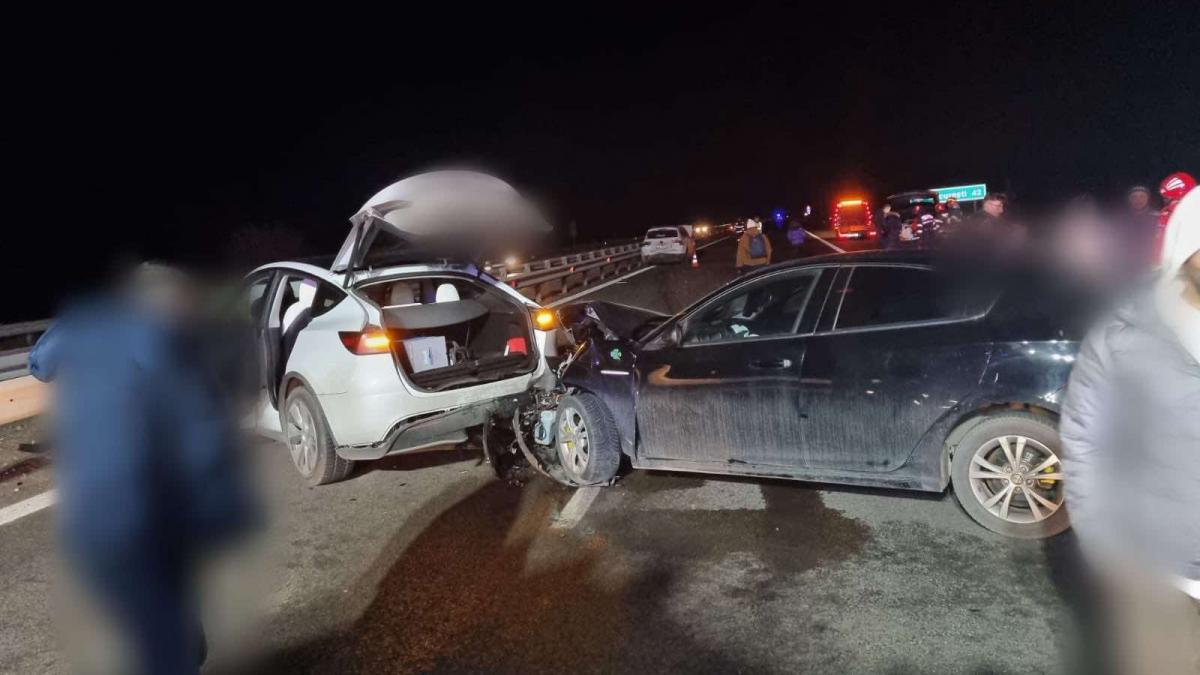 accident cu cinci masini pe autostrada a3 sunt patru persoane ranite
