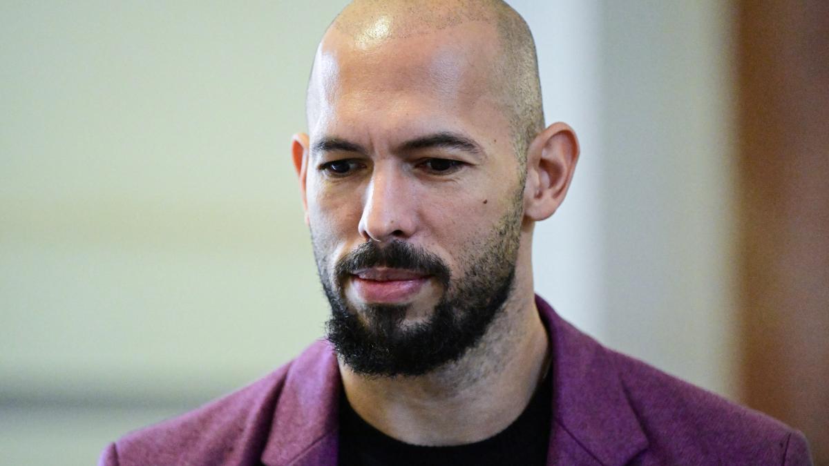 andrew tate si a facut partid si anunta ca va candida pentru functia de premier al marii britanii