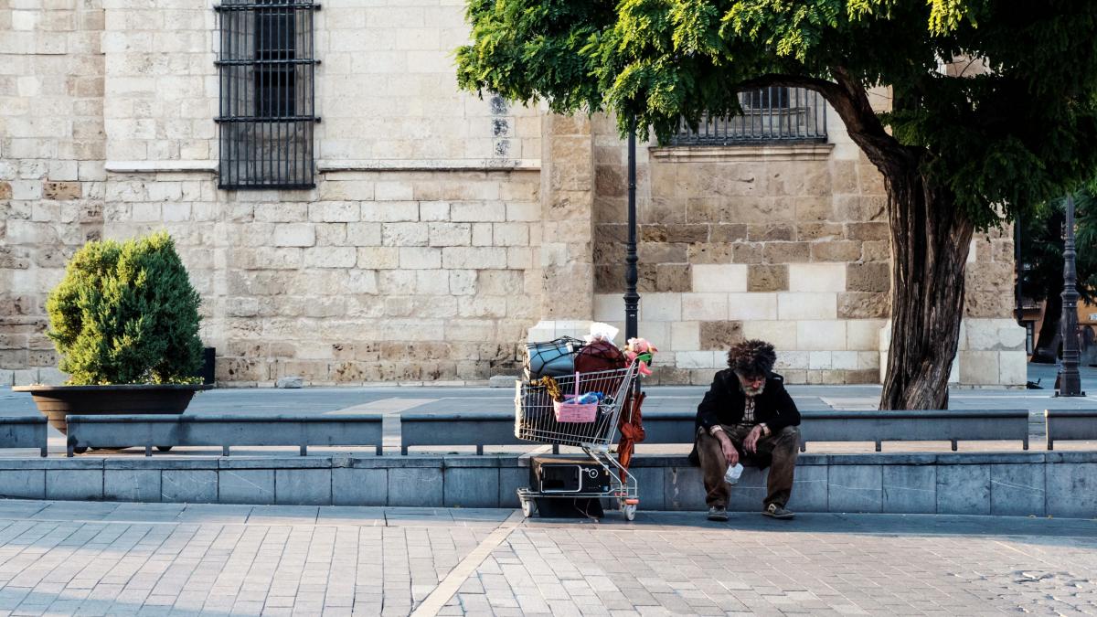legea anti suicid l a scapat pe un italian de datorii de 100 000 de euro