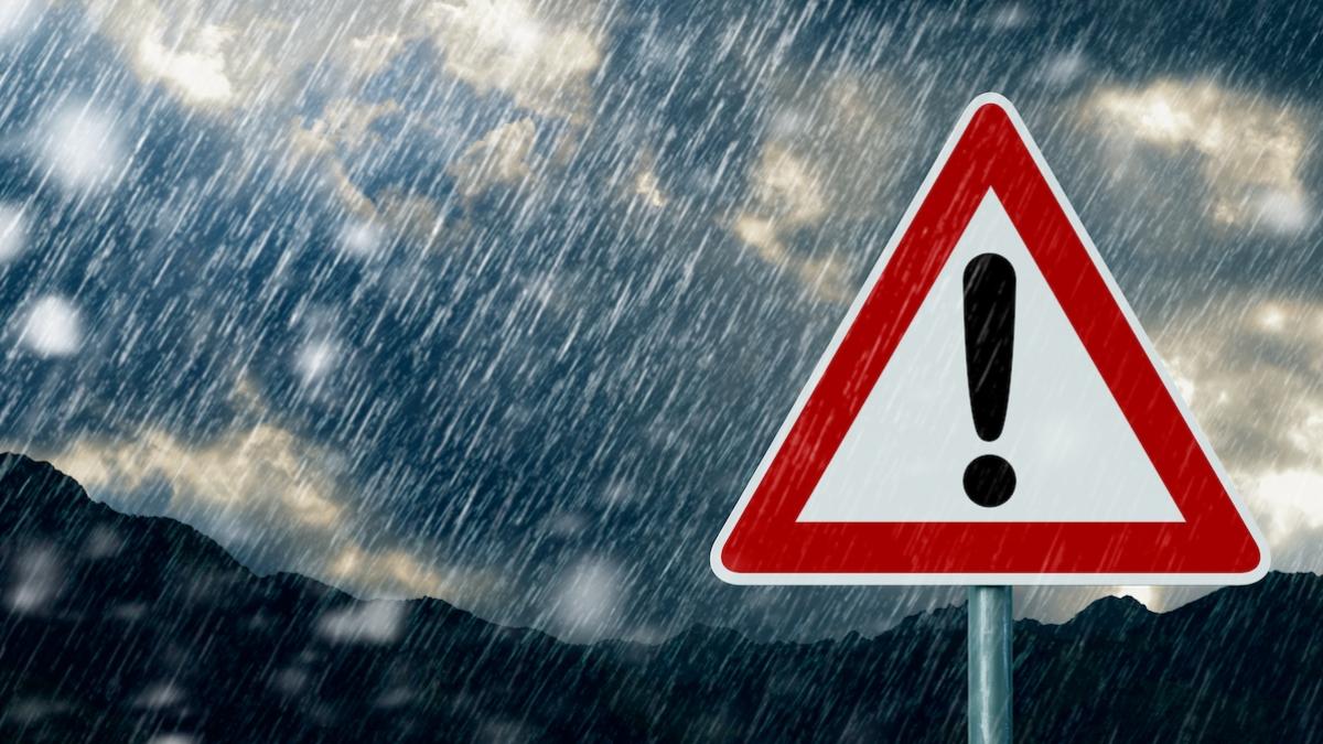 se inrautateste vremea in romania anm a emis mai multe avertizari de vreme rea pentru zilele urmatoare