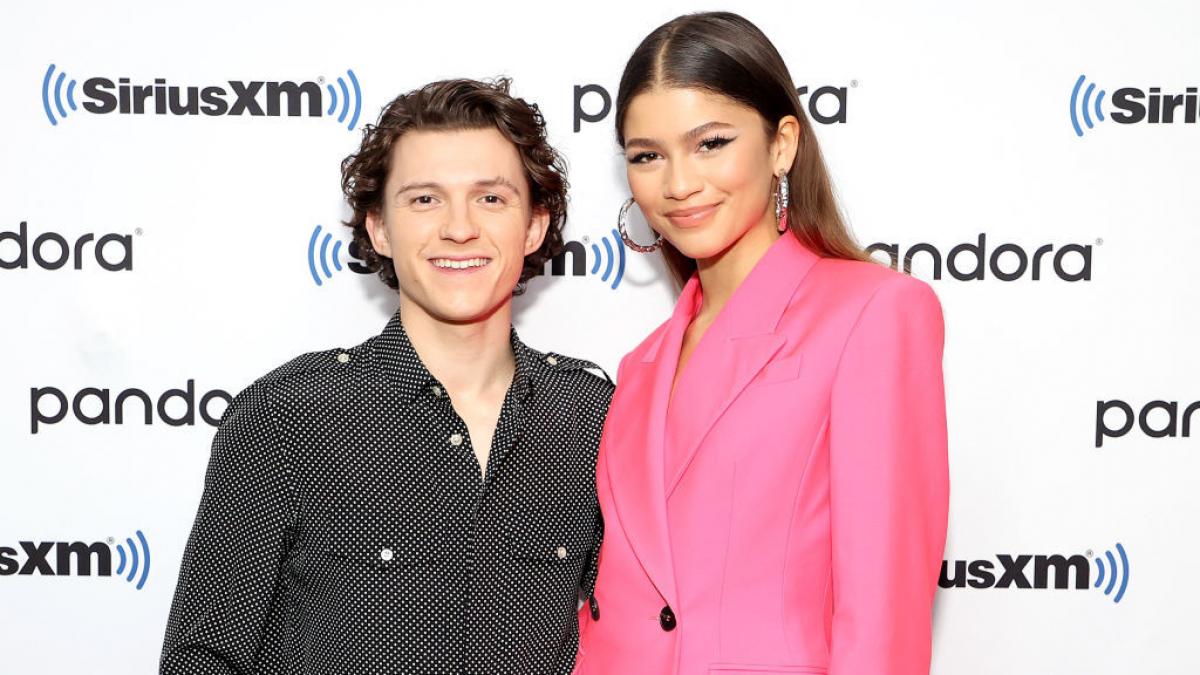 zendaya si tom holland s au logodit a cerut o in casatorie de craciun zendaya si tom holland s au logodit a cerut o in casatorie de craciun