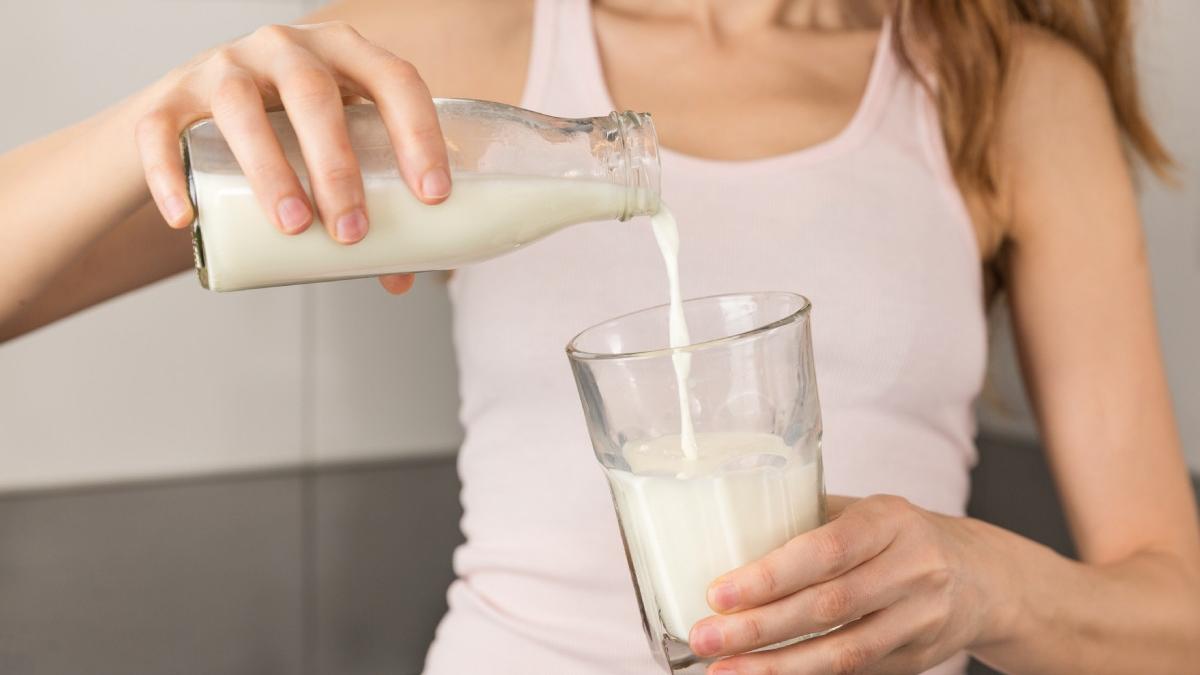 studiu un pahar de lapte pe zi poate scadea riscul de cancer intestinal studiu un pahar de lapte pe zi poate scadea riscul de cancer intestinal