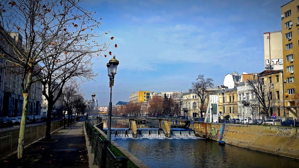 temperaturi de primavara la inceputul lunii ianuarie la patarlagele sunt 19 grade orasele unde este cel mai cald