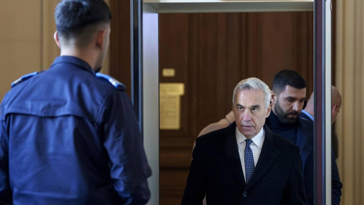 cum motiveaza cab respingerea contestatiei lui calin georgescu privind anularea alegerilor decizia ccr e definitiva si obligatorie