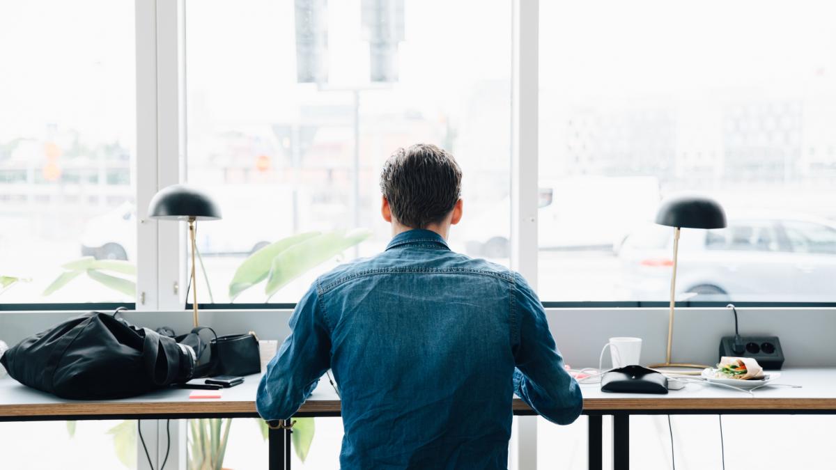 a dus calculatorul la reparat si a fost arestat ce a descoperit specialistul it in computerul unui italian