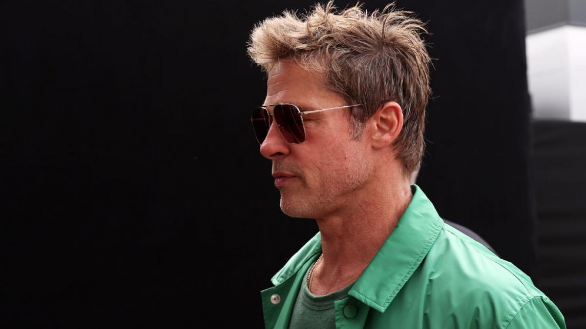 cum a pacalit o inteligenta artificiala pe o femeie sa creada ca are o relatie amoroasa cu brad pitt si cum s a incheiat povestea