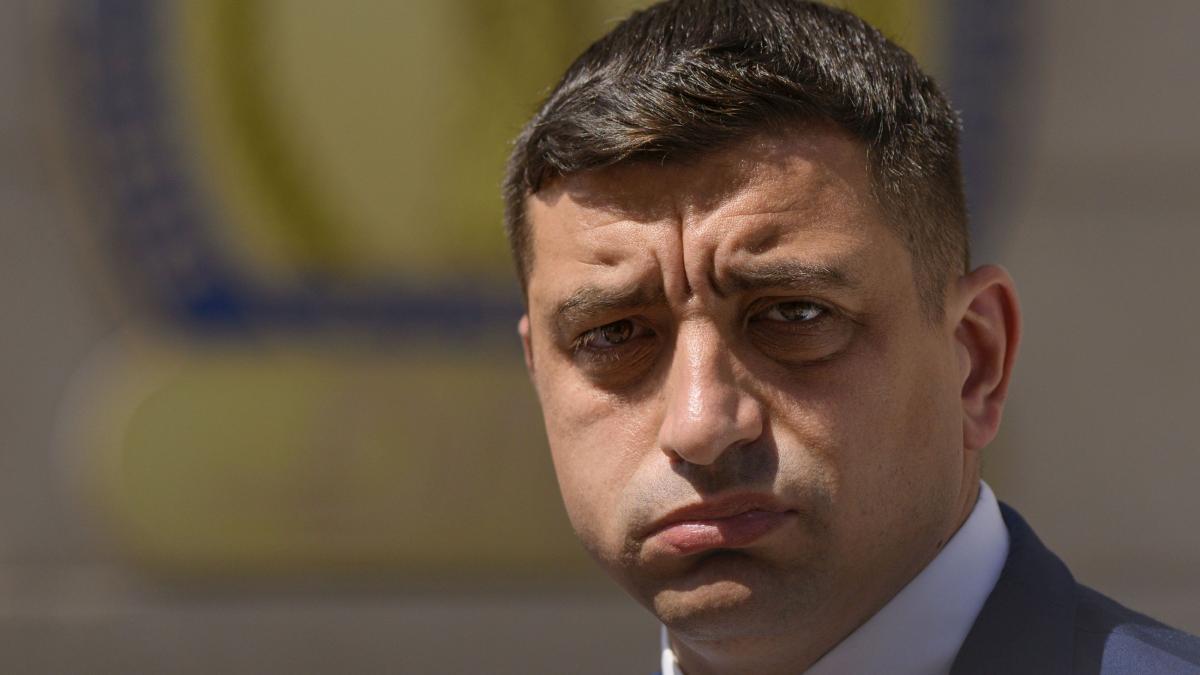 aur vrea convocarea parlamentului pentru suspendarea lui iohannis