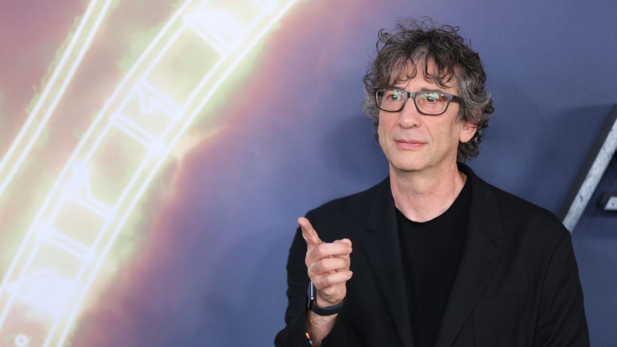 noi acuzatii de hartuire sexuala la adresa lui neil gaiman inca patru femei spun ca i au fost victime