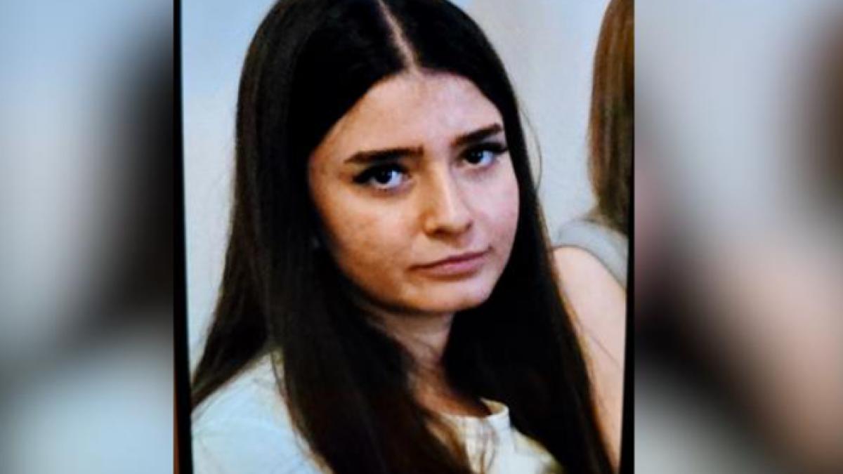 romanca de 18 ani disparuta in marea britanie politia spune ca este ingrijorata pentru alexandra