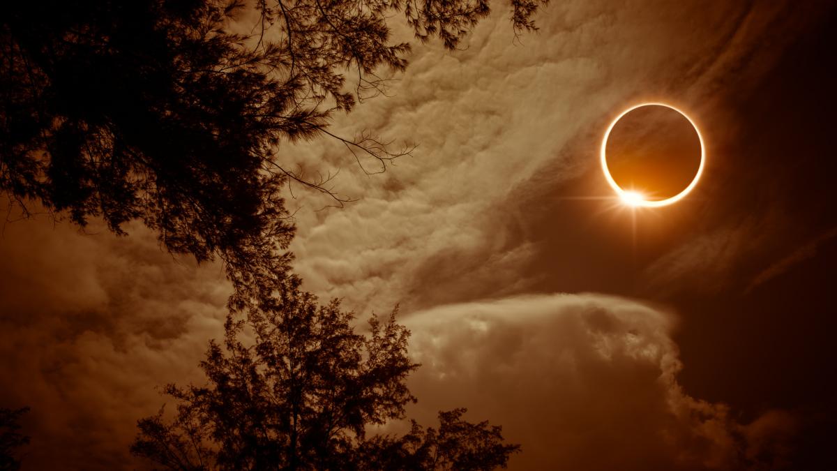 eclipsa de soare 2025 cand are loc si ce se vede din romania