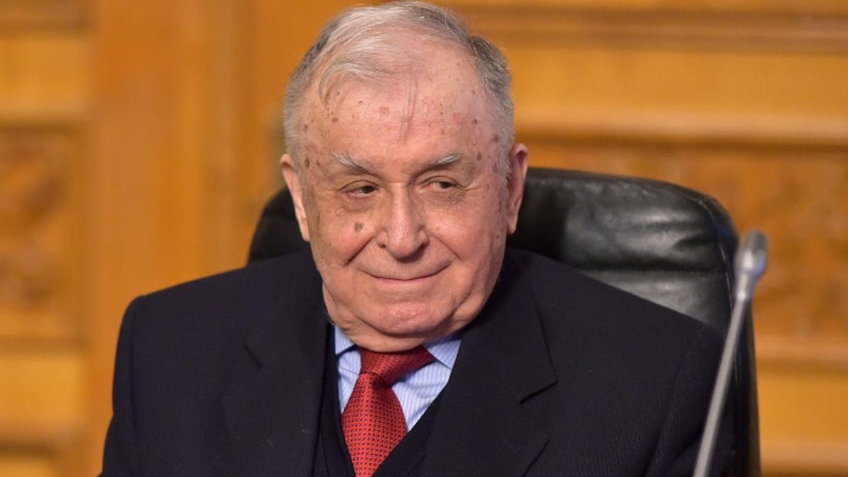 procurorii se duc acasa la ion iliescu ca sa il audieze in dosarul mineriadei
