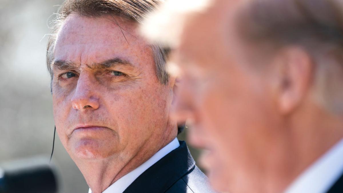 bolsonaro nu are voie sa mearga la investirea lui trump justitia braziliana a refuzat sa i inapoieze pasaportul confiscat