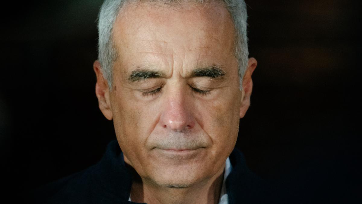 calin georgescu pretinde ca stia ce a vorbit decebal in urma cu 2000 de ani cu marile preotese dace