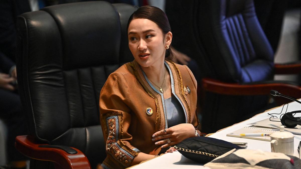 un prim ministru dezvaluie cum era sa fie pacalit de o voce generata de ia era identica cu a unui lider celebru mi a cerut bani