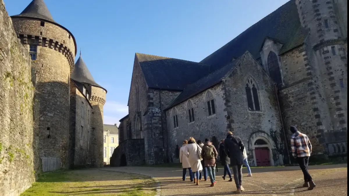 lasa mostenire 600 000 de euro unui castel in care s au indragostit acum 85 de ani povestea incredibila a unui cuplu de francezi