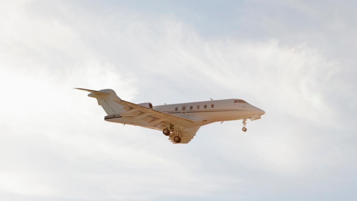 mapn dezminte un fake news pe facebook despre zborul unui avion ultrausor deasupra galatiului prezentat ca drona