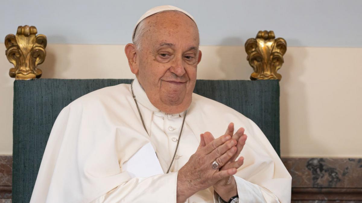 papa francisc a debutat pe tiktok unde si a prezentat cartea autobiografica spera