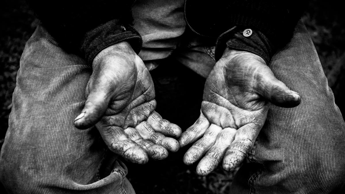 cazul ciudat al barbatului cu piele gri medicii au descifrat intr un final misterul