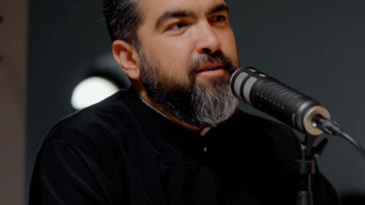 ciprian mega preotul care s a dus la putin acuzat ca e plantat in bor de biserica ortodoxa rusa a fost suspendat de episcopie