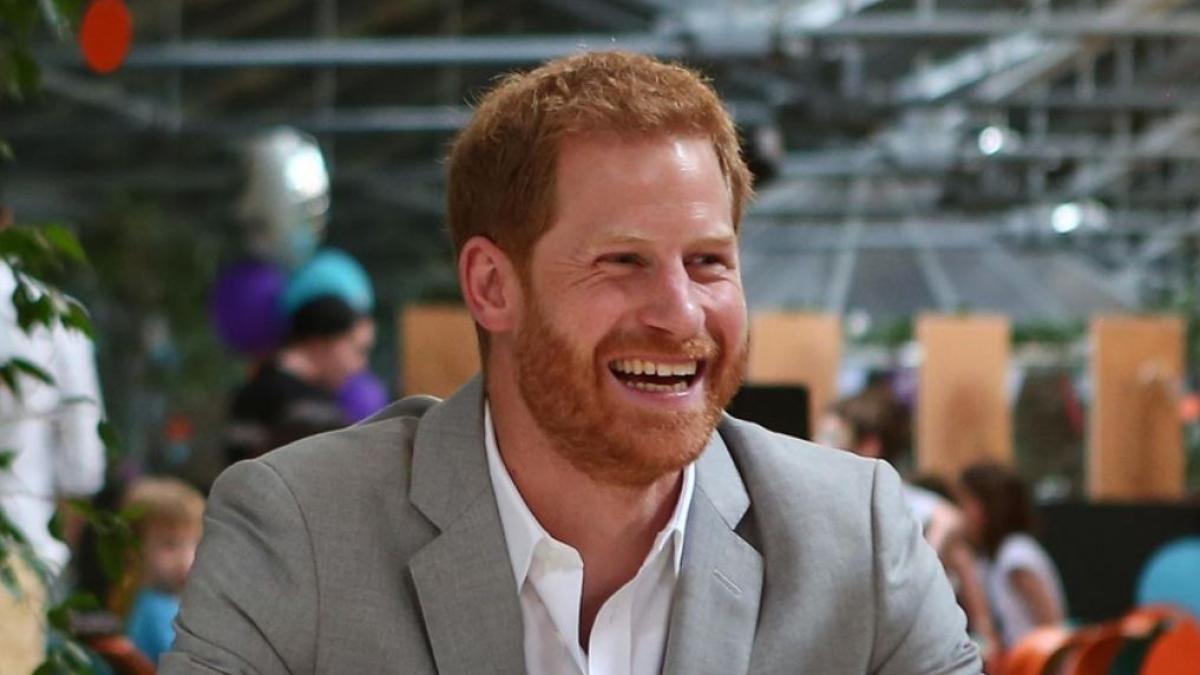 printul harry anunta o victorie monumentala in fata ziarului the sun trustul lui rupert murdoch ii datoreaza despagubiri uriase