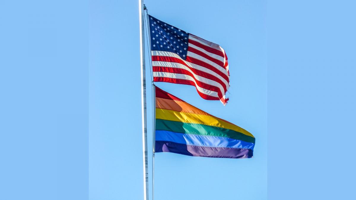 trump a interzis steagul lgbtq si cele black lives matter la casa alba si la ambasadele sua