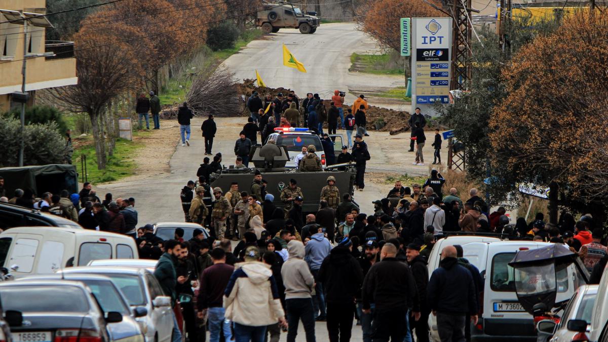 libanul acuza israelul ca a ucis 22 de oameni care se intorceau la casele lor armata israeliana ramane in sudul libanului