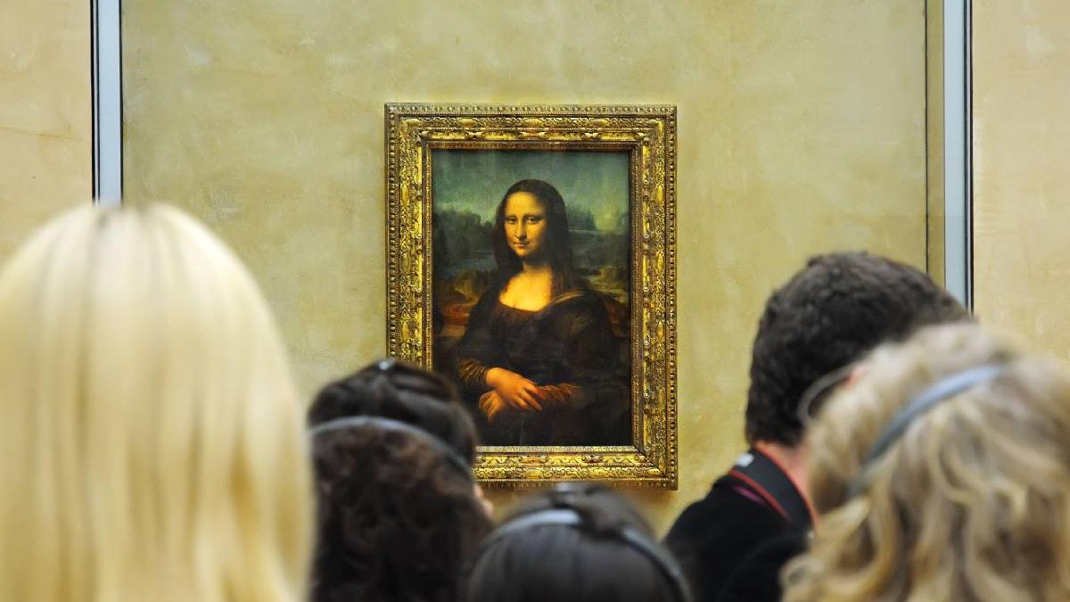 un oras din italia s a oferit sa gazduiasca mona lisa din cauza faptului ca starea muzeului luvru pune operele in pericol