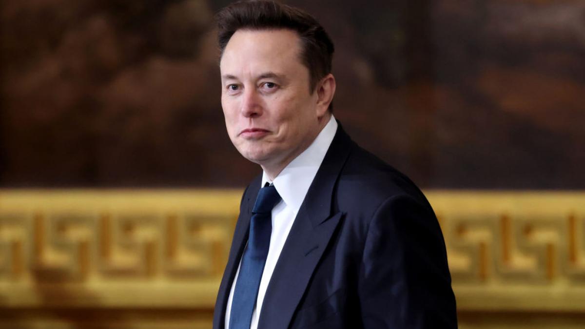un ministru din guvernul lui donald tusk le cere polonezilor sa nu mai cumpere tesla trebuie o reactie dura impotriva lui elon musk