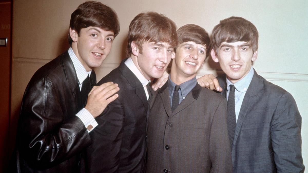 cum a ajuns the beatles sa fie nominalizata la premiile grammy desi legendara trupa s a destramat acum mai bine de 50 de ani