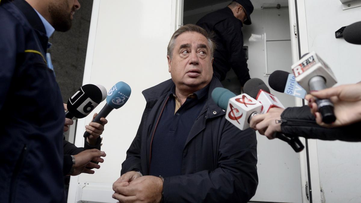 ioan niculae in fata reporterilor foto hepta