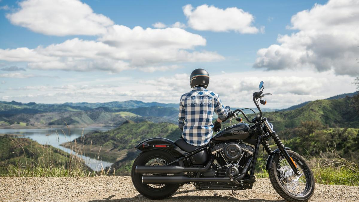 elemente esentiale in echipamentul pentru motocicleta sau atv