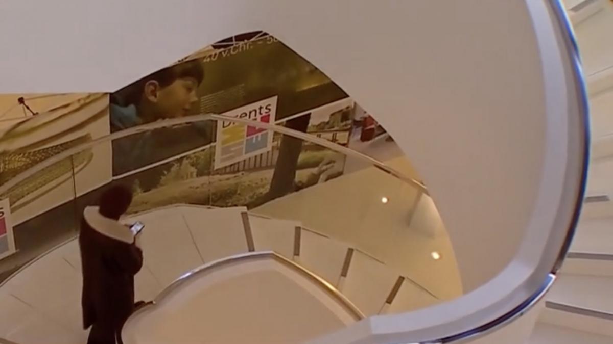 muzeul drents de unde s a furat aurul dacic al romaniei a fost redeschis pentru public primele imagini din interior