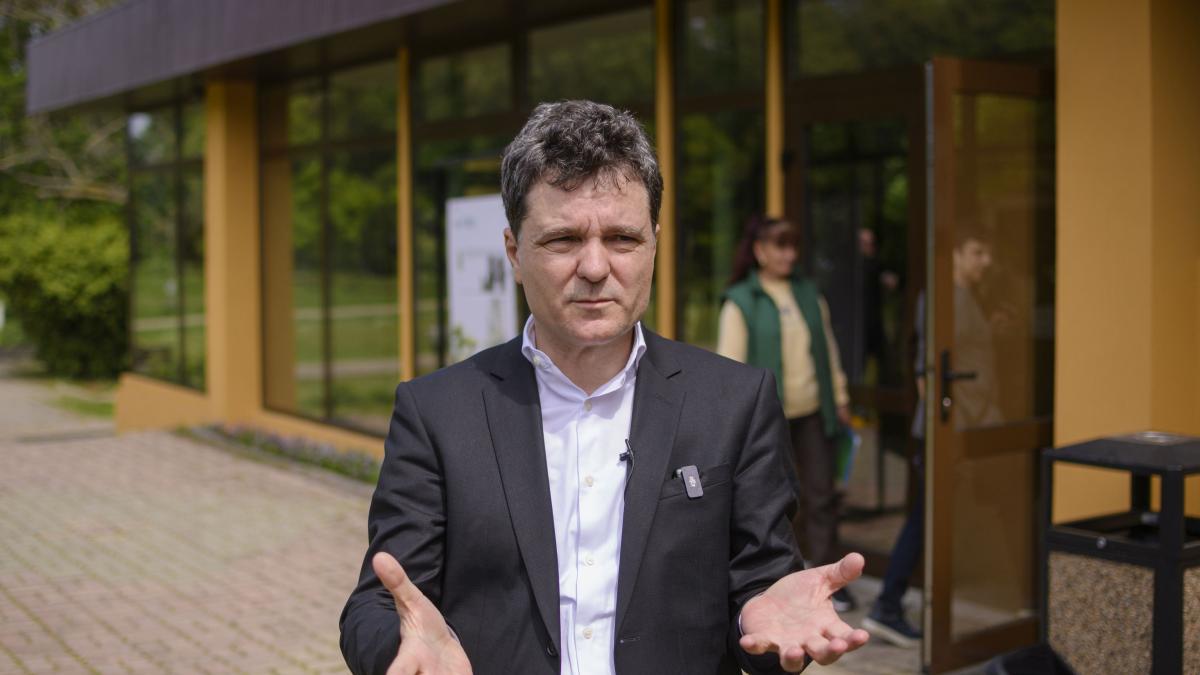 nicusor dan acuza guvernul ca incalca referendumul din bucuresti si cere ca legea bugetului sa fie atacata la ccr