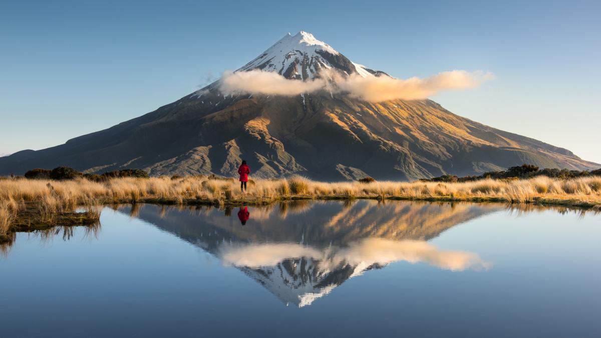 un munte din noua zeelanda a primit prin lege calitatea de persoana are de acum drepturi si obligatii ca orice om