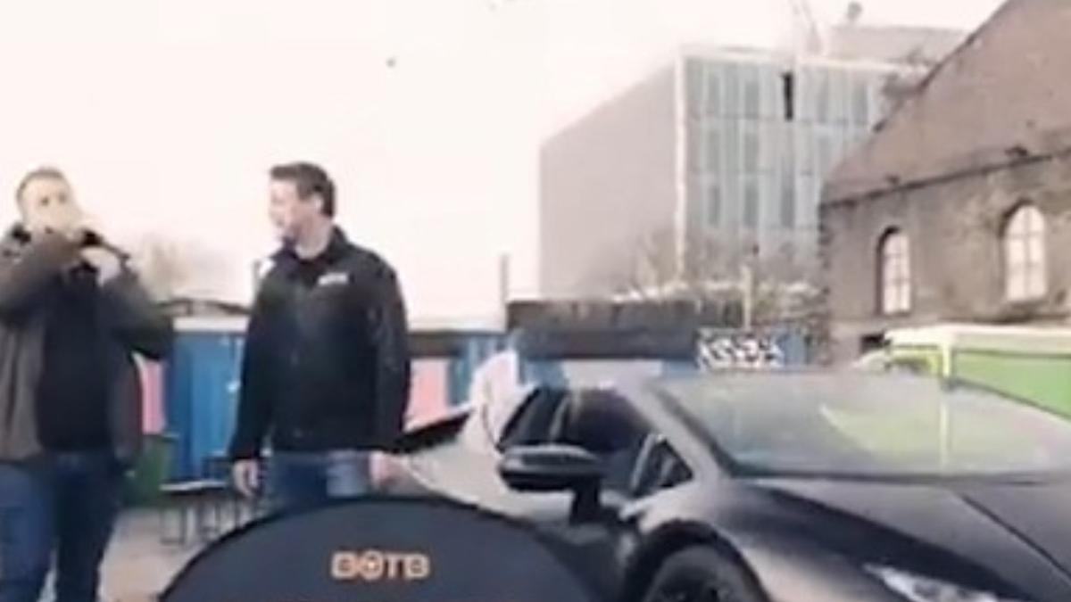 un roman stabilit in marea britanie a castigat la loterie un lamborghini dar l a refuzat nu mi vine sa cred