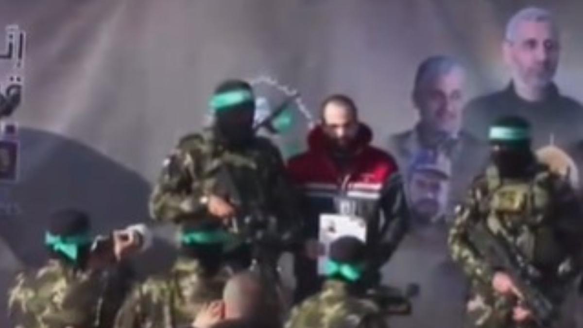 doi ostatici israelieni au fost eliberati de hamas in sudul fasiei gaza dupa 484 de zile in captivitate doi ostatici israelieni au fost eliberati de hamas in sudul fasiei gaza dupa 484 de zile in captivitate