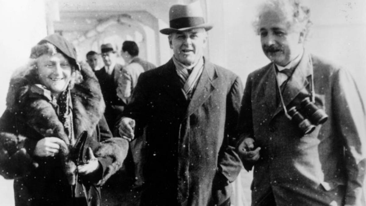 dupa 80 de ani a fost elucidat misterul mortii sotiei si a celor doua fiice ale lui robert einstein varul celebrului fizician