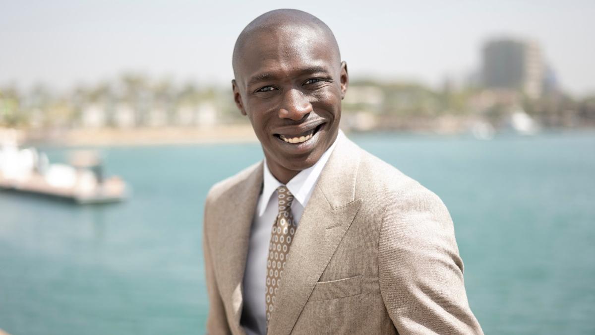 khaby lame a devenit cel mai popular influencer de pe tiktok fara sa spuna un cuvant a fost inclus pe lista forbes in top 10 creatori