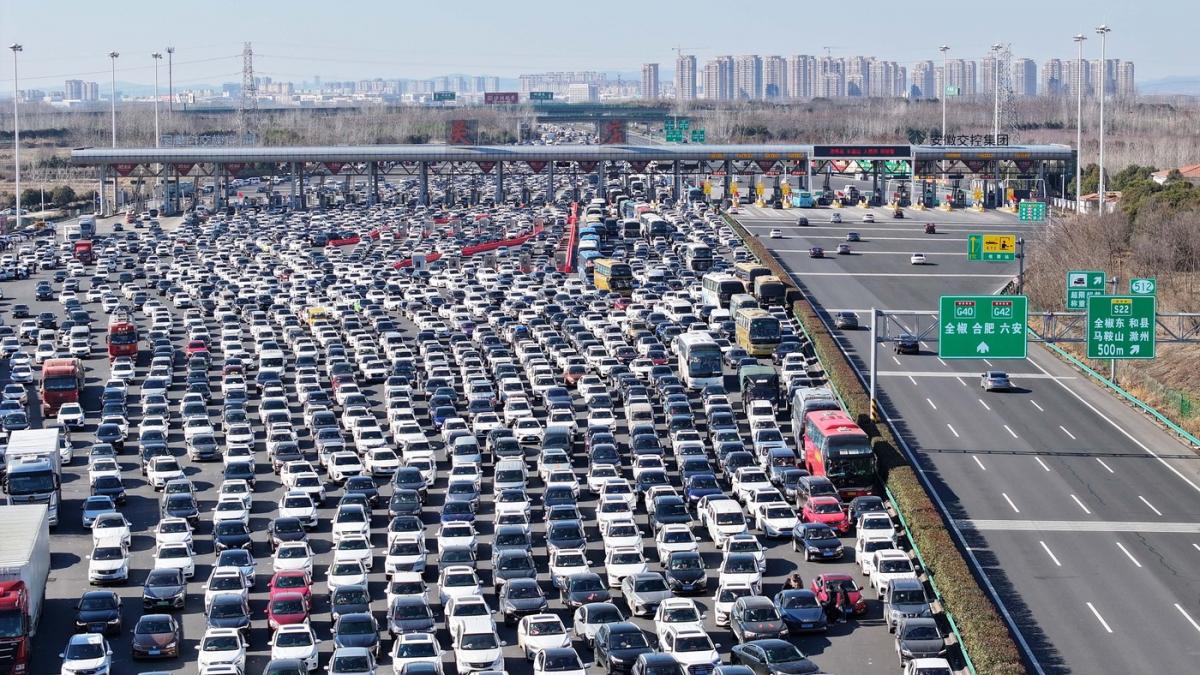 cum arata de fapt un ambuteiaj auto