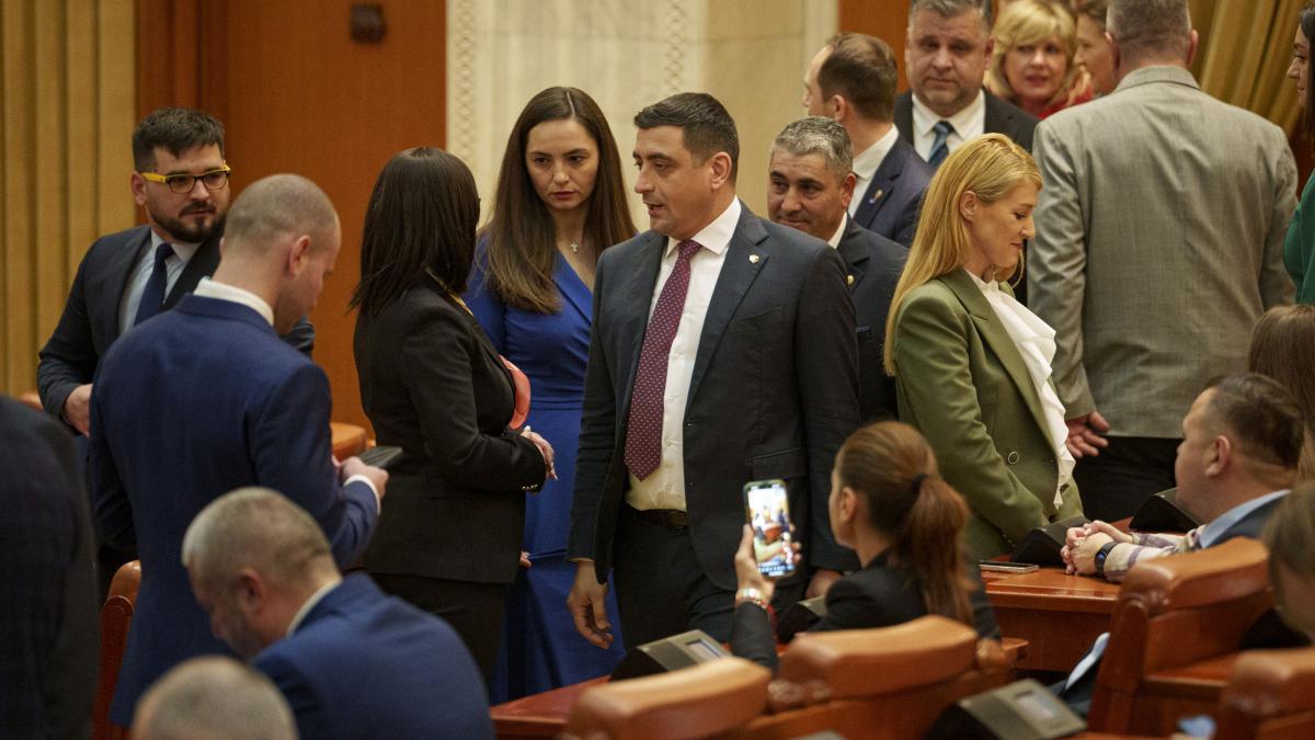 george simion face scandal in parlament cele mai potrivite pentru a fi eliminate din sectorul public sunt amantele voastre