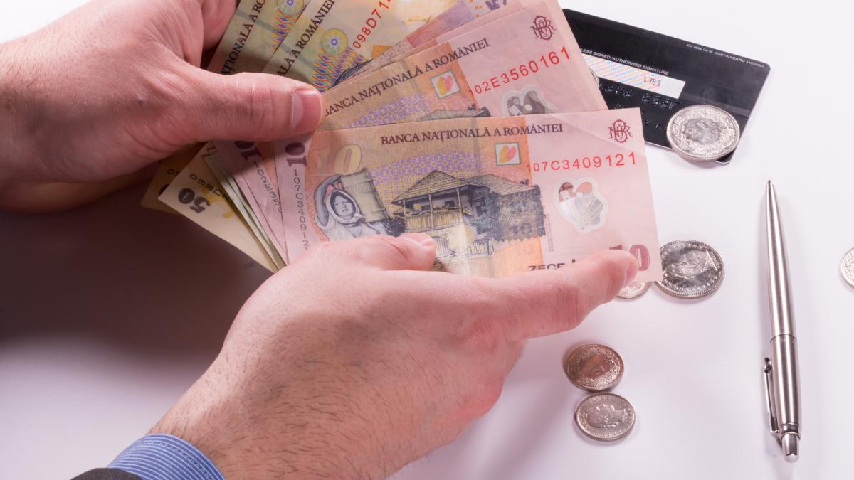 haos cu banii de pensii si salarii romania risca sa piarda sute de milioane de euro din pnrr