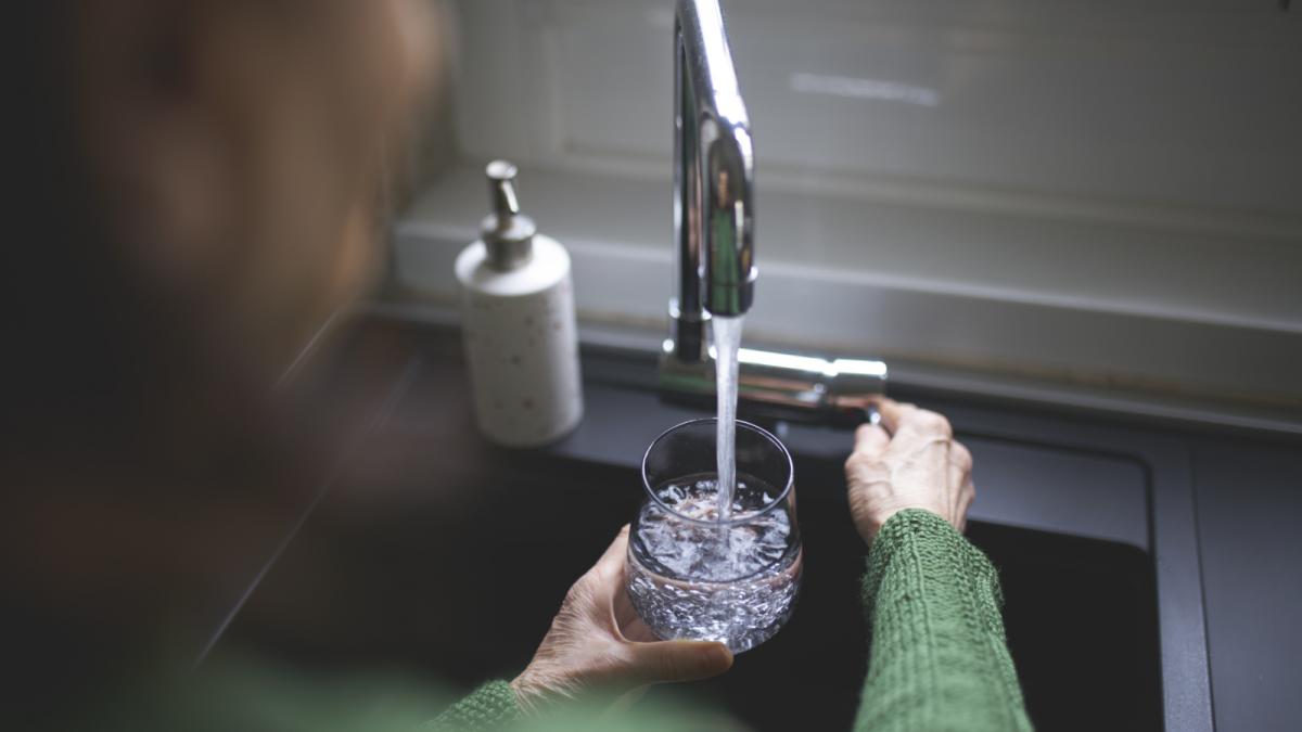 localitatea din romania cu cea mai ieftina apa potabila metrul cub e sub 7 lei unde sunt cele mai mari preturi