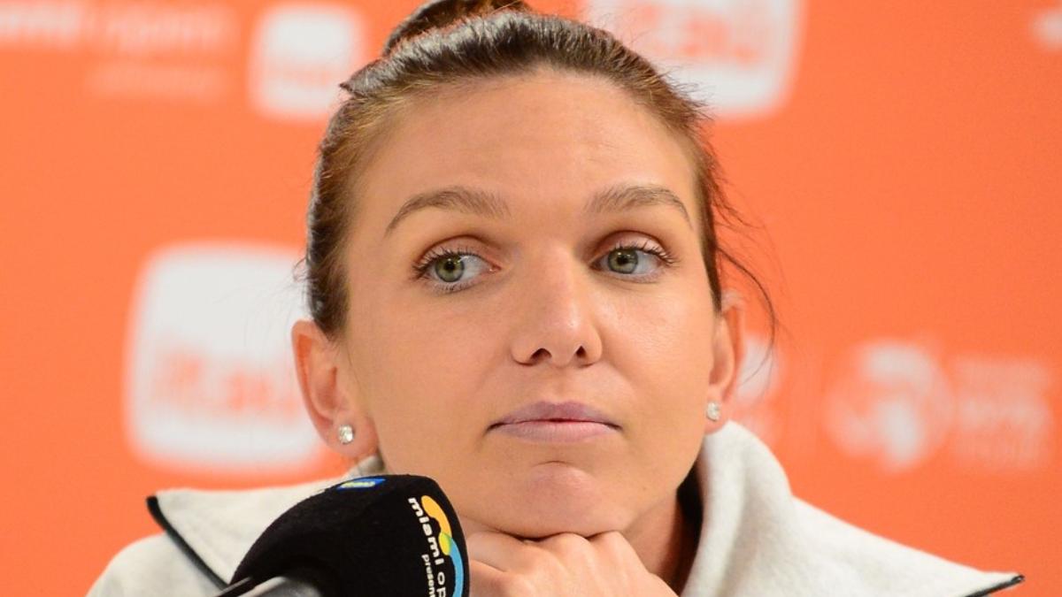Simona Halep, la o conferinţă de presă.
