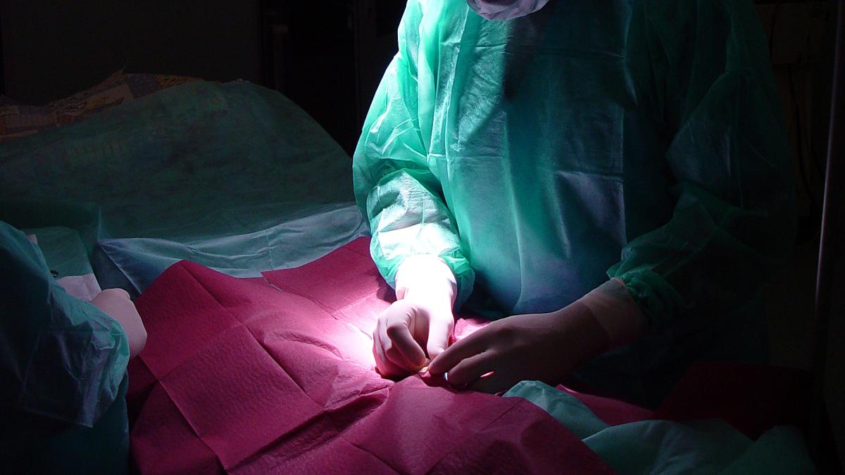 o italianca n a mai putut sa manance deloc dupa ce a facut si a doua operatie de micsorare a stomacului va primi despagubiri