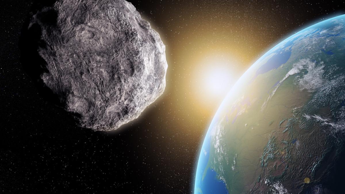 asteroid cu directia pamant