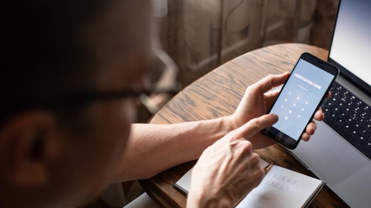 calatorii gratuite in bucuresti pentru cei care raspund corect unui chestionar privind fraudele online maine unde se tine concursul