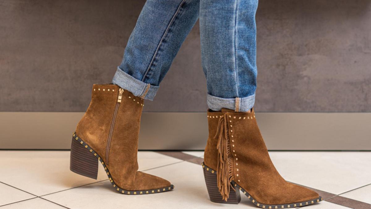 cizmele din piele intoarsa cu ce sa le porti