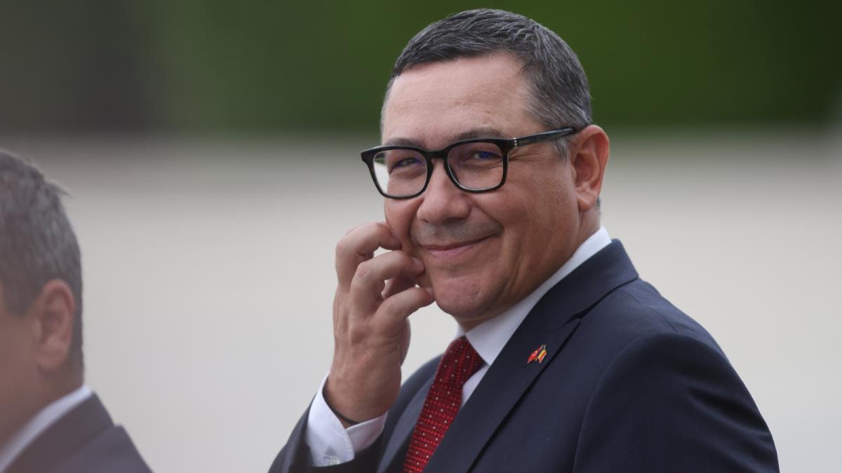 victor ponta sustine ca klaus iohannis a fost fortat sa demisioneze a fost aruncat peste bord