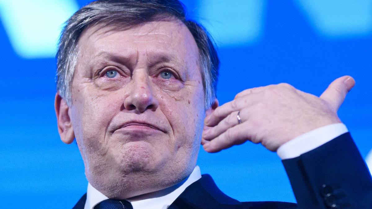 crin antonescu stiam ca exista oameni in pnl care doreau sa voteze suspendarea lui iohannis