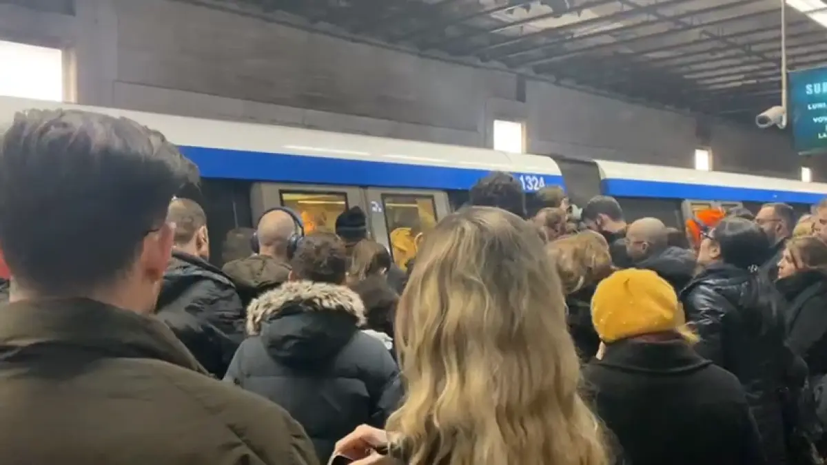 salarii mai mari la metrorex exceptie de la ordonanta trenulet pentru angajati dupa haosul din prima zi de greva de exces de zel
